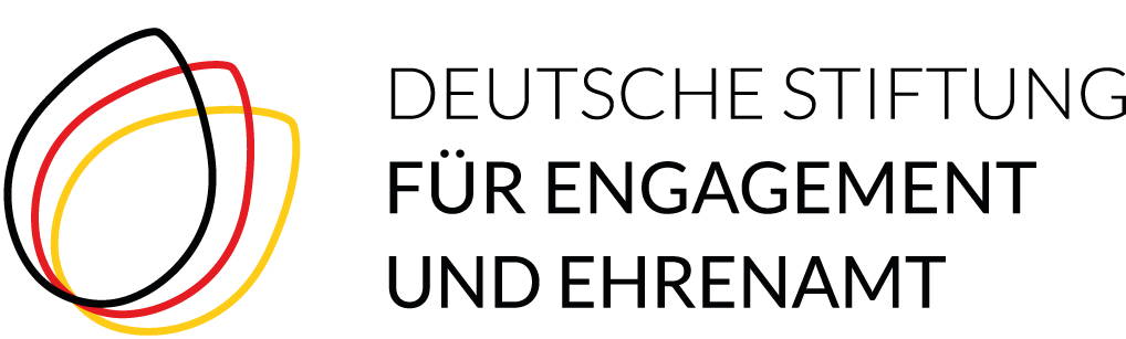 Dieses Bild hat ein leeres Alt-Attribut. Der Dateiname ist 2021_DSEE_Logo_Dreizeilig-RGB-1024x456px_web.jpg